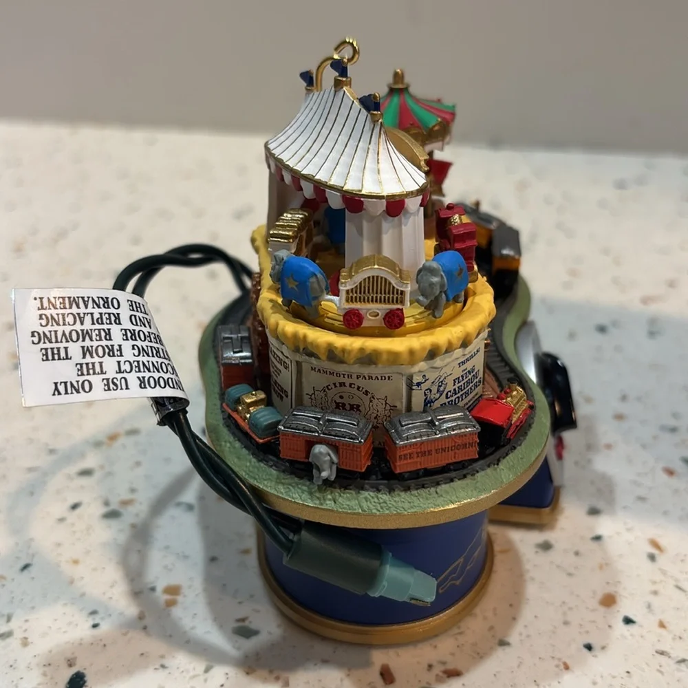 Hallmark Keepsake‎ Circus Mountain Railroad Holiday Ornament 2002